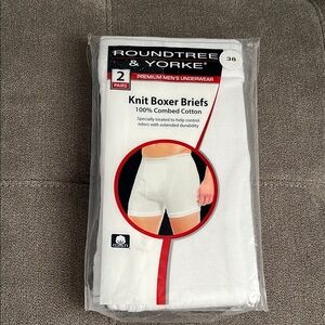 Roundtree & Yorke White Boxer Briefs Essential Comfort